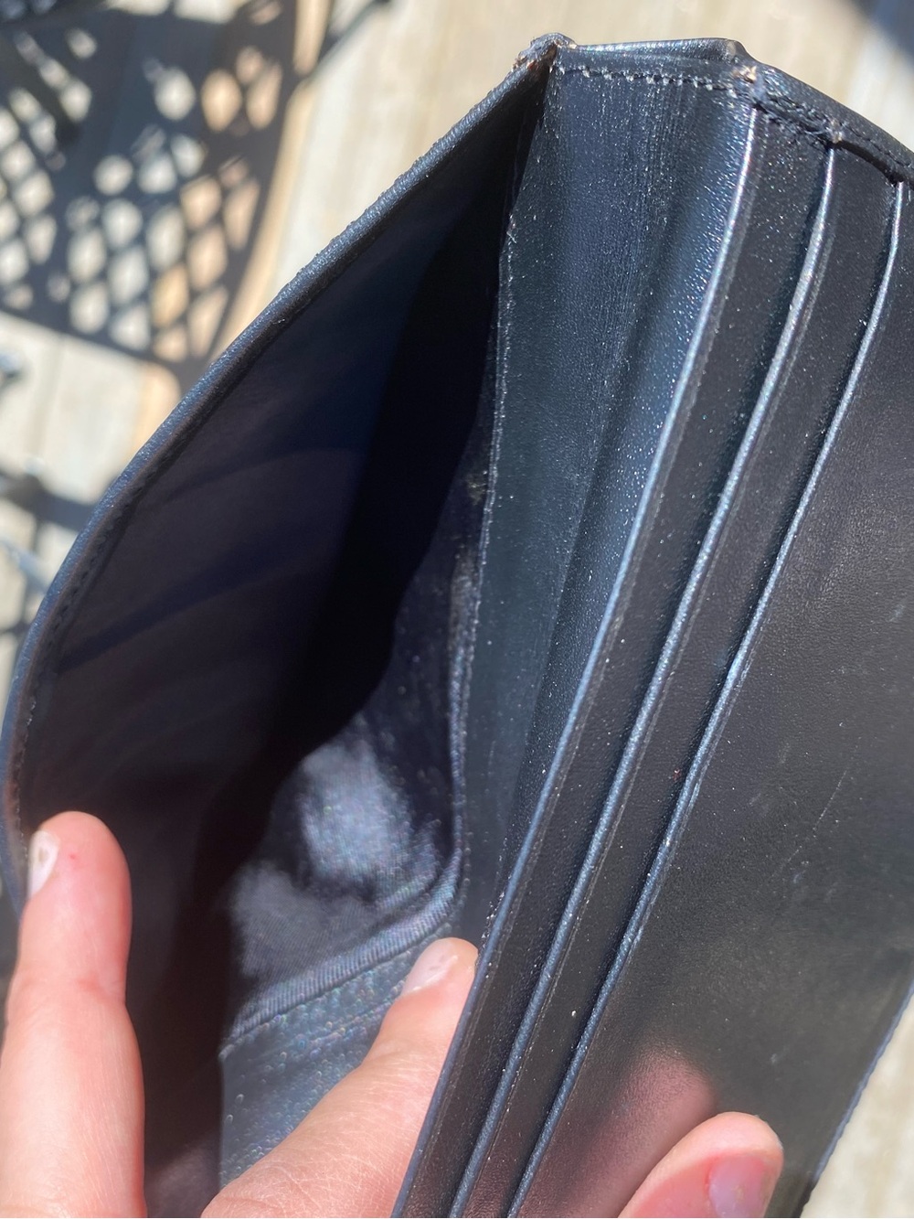 Vintage Gucci Black Leather Long Wallet with Gold Corner Accents - Picture 11 of 17